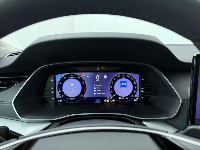 Skoda OCTAVIA Combi Business Edition Plus 1.5 TSI 115 PK DSG | Automaat | Trekhaak | Winterpakket |