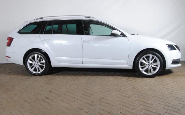 Skoda OCTAVIA Combi 1.4 TSI Grt Ambition | Trekhaak | Carplay | Automaat | Cruise