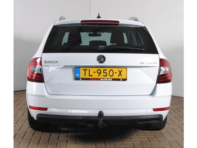 Skoda OCTAVIA Combi 1.4 TSI Grt Ambition | Trekhaak | Carplay | Automaat | Cruise