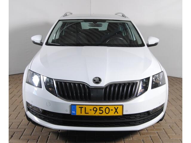 Skoda OCTAVIA Combi 1.4 TSI Grt Ambition | Trekhaak | Carplay | Automaat | Cruise
