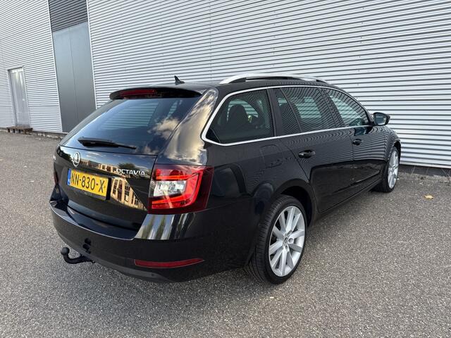 Skoda OCTAVIA Combi 1.4 TSI Grt Sty. Bns NAP Pano Led Camera Trekhaak Canton ACC