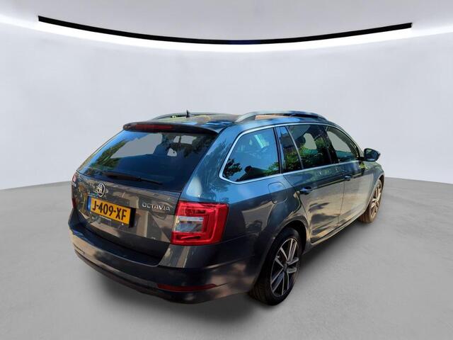 Skoda OCTAVIA Combi 1.0 TSI Greentech Business Edition NL-AUTO | NAVI | LEDER