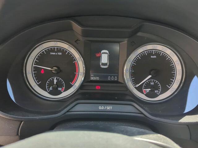 Skoda OCTAVIA Combi 1.0 TSI Greentech Business Edition NL-AUTO | NAVI | LEDER