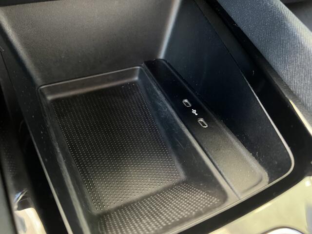 Skoda OCTAVIA Combi 1.0 e-TSI Sport Business / Virtual cockpit / Afneembare Trekhaak / Full Led / 18 inch / sportstuur