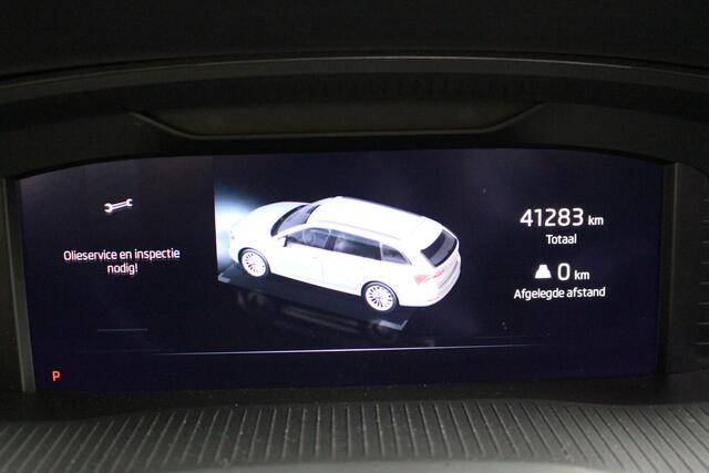 Skoda OCTAVIA Combi 1.4 TSI iV PHEV Bus.Edition | Panoramadak | Navigatie | PDC+ Camera | Trekhaak