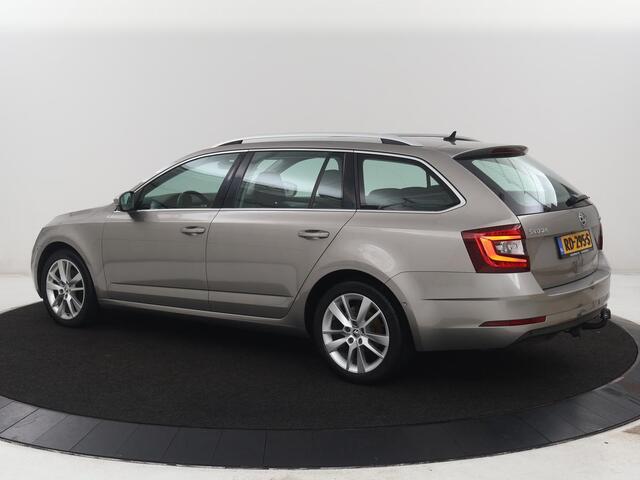 Skoda OCTAVIA Combi 1.4 TSI Greentech Style Business | Stoelverwarming | Canton sound | Carplay | Cruise control | Navigatie | Park assist | Climate control | Trekhaak