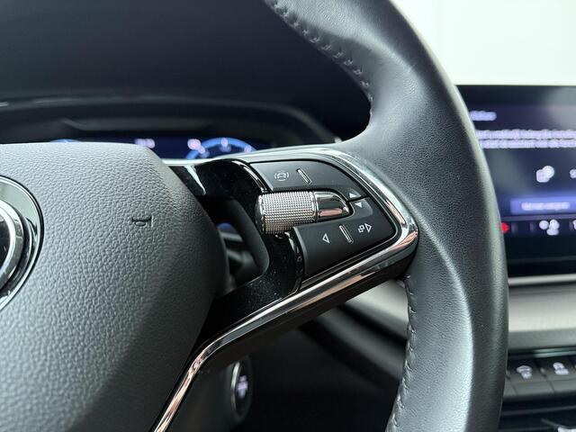 Skoda OCTAVIA Combi 1.5 e-TSI Business Edition | 150 PK | Trekhaak | Keyless Entry | Navigatiesysteem | Cruise Control | Parkeersensoren |