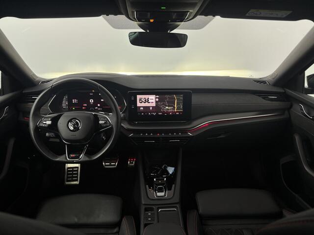 Skoda OCTAVIA Combi 1.4 TSI 245pk PHEV iV RS | Stoel & Stuur Verwarming | Head-Up | Carplay/Android Auto |