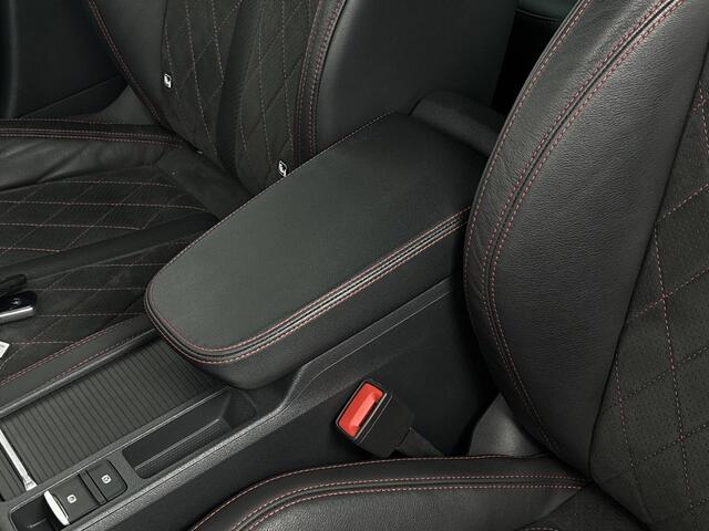Skoda OCTAVIA Combi 1.4 TSI 245pk PHEV iV RS | Stoel & Stuur Verwarming | Head-Up | Carplay/Android Auto |