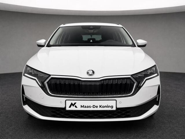 Skoda OCTAVIA Combi 1.5TSI/115PK FL Selection · Apple/Android Car Play · Parkeersensoren · Stoelverwarming · Garantie t/m 04-12-2028 of 120000km.