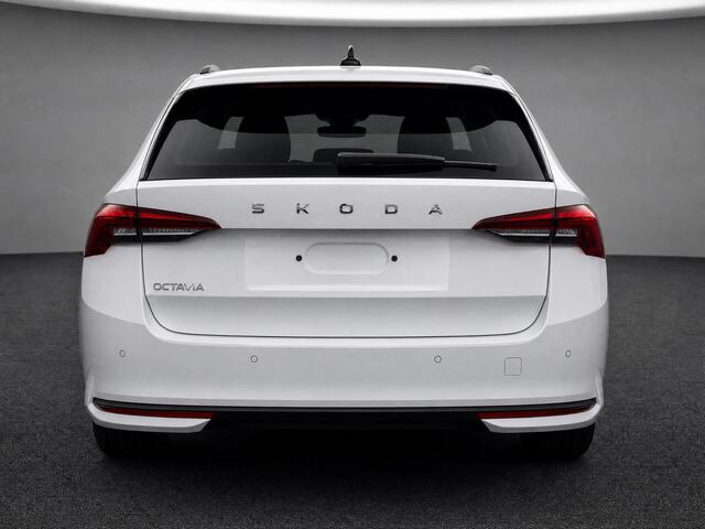Skoda OCTAVIA Combi 1.5TSI/115PK FL Selection · Apple/Android Car Play · Parkeersensoren · Stoelverwarming · Garantie t/m 04-12-2028 of 120000km.