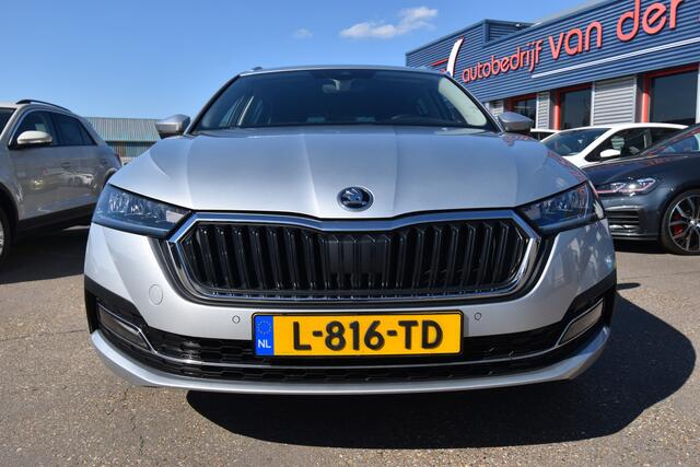 Skoda OCTAVIA Combi 1.4 TSI iV PHEV Business Edition , VIRTUAL COCKPIT , LED KOPL , A UITRIJ CAM , LMV18 , PDC V+A ,