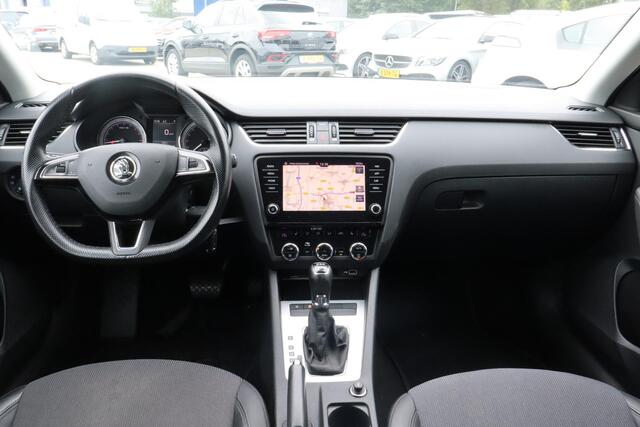 Skoda OCTAVIA Combi 1.6 TDI Greentech Clever Edition | BTW auto | Navigatie | Apple Carplay/Android Auto | Cruise control