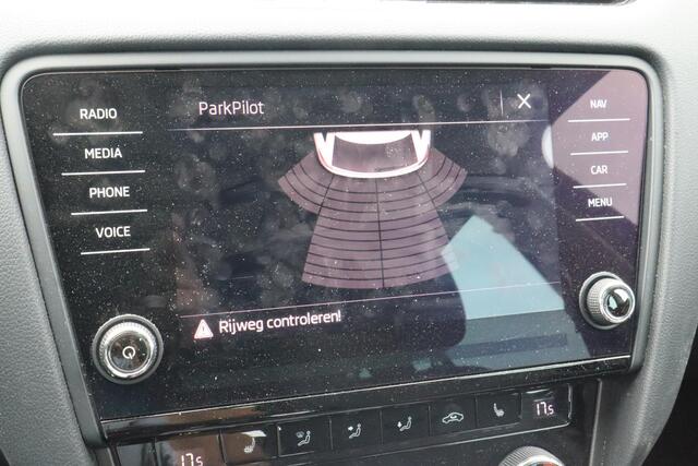 Skoda OCTAVIA Combi 1.6 TDI Greentech Clever Edition | BTW auto | Navigatie | Apple Carplay/Android Auto | Cruise control