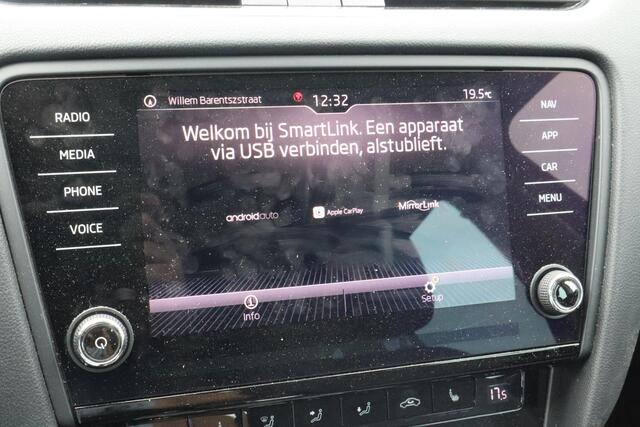 Skoda OCTAVIA Combi 1.6 TDI Greentech Clever Edition | BTW auto | Navigatie | Apple Carplay/Android Auto | Cruise control