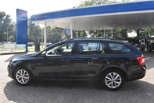 Skoda OCTAVIA Combi 1.0 TSI Greentech Ambition Business Automaat | Navigatie | Trekhaak | 12 mnd BOVAG Garantie | Whatsapp 06-53188999