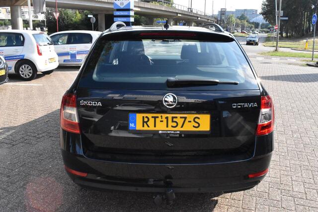 Skoda OCTAVIA Combi 1.0 TSI Greentech Ambition Business Automaat | Navigatie | Trekhaak | 12 mnd BOVAG Garantie | Whatsapp 06-53188999