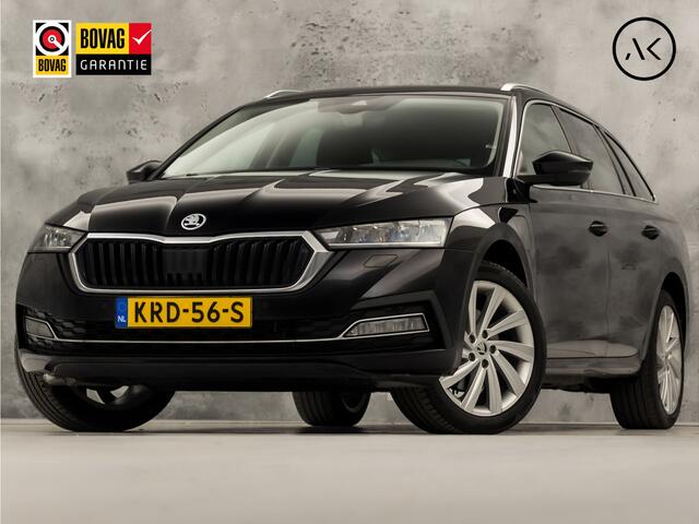 Skoda OCTAVIA Combi 1.4 TSI iV PHEV Sport 218Pk Automaat (VIRTUAL COCKPIT, APPLE CARPLAY, GROOT NAVI, CAMERA, STOELVERWARMING, SPORTSTOELEN, GETINT GLAS, CRUISE, NIEUWE APK, NIEUWSTAAT)