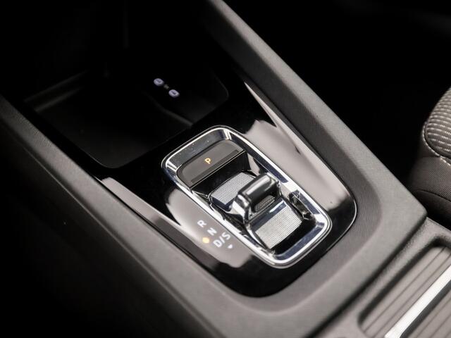 Skoda OCTAVIA Combi 1.4 TSI iV PHEV Sport 218Pk Automaat (VIRTUAL COCKPIT, APPLE CARPLAY, GROOT NAVI, CAMERA, STOELVERWARMING, SPORTSTOELEN, GETINT GLAS, CRUISE, NIEUWE APK, NIEUWSTAAT)