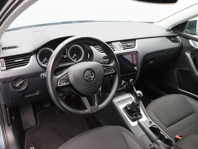 Skoda OCTAVIA Combi 1.0 TSi 115 Pk Ambition Business | Navigatie | Stoelverwarming | Cruise Control | 16 Inch | Privacy Glass | 135.994 Km!!