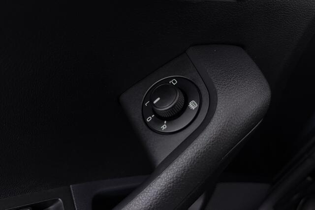 Skoda OCTAVIA Combi 1.5 TSI Greentech Business Edition (CRUISE CONTROL, STOELVERWARMING, NAVIGATIE CARPLAY, PARKEERSENSOREN)