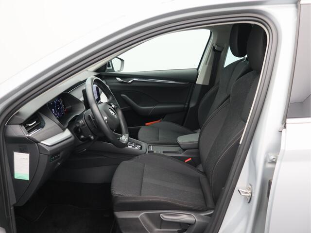 Skoda OCTAVIA Combi 1.5 e-TSI Business Edition Plus/ trekhaak/ automaat!