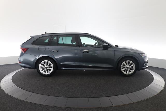 Skoda OCTAVIA Combi 1.5 TSI First Edition Stoelverwarming, Trekhaak