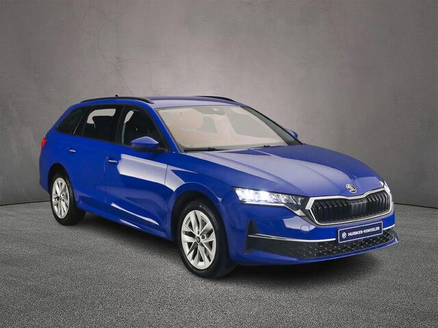 Skoda OCTAVIA Combi 1.5 TSI MHEV Business Edition Plus 150pk DSG Automaat, Adaptive cruise control, Stoelverwarming, Stuurverwarming, Achteruitrijcamera, Navigatie, Elektrische achterklep, App-connect