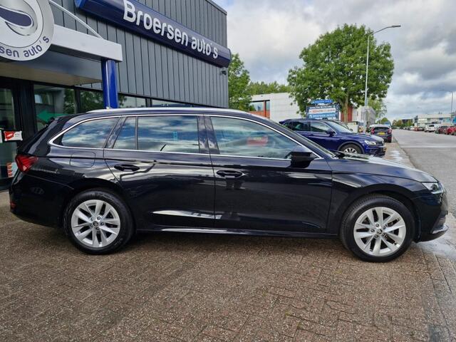 Skoda OCTAVIA Combi 1.0 e-TSI Business Edition Plus | Navigatie | Trekhaak | Cruise Control |