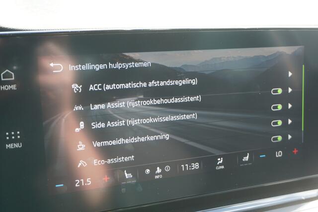 Skoda OCTAVIA Combi 1.0 TSI Edition Plus | TREKHAAK | ELEKTR. STOELEN | STOELVERW. |