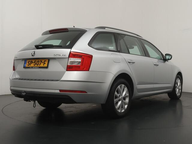Skoda OCTAVIA Combi 1.5 TSI Greentech Ambition Business - Navigatie - Adaptive Cruise - Climate Control - Trekhaak