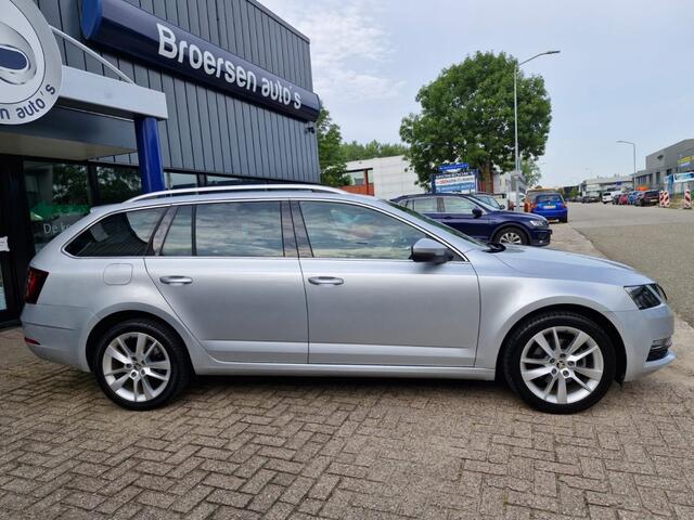 Skoda OCTAVIA Combi 1.0 TSI Ambition Business | Automaat | Navigatie | Trekhaak |