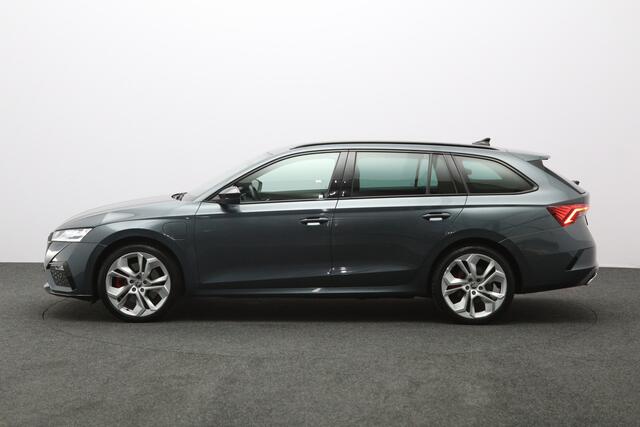 Skoda OCTAVIA Combi 245 PK 1.4 TSI RS iV PHEV Business PHEV, Stoelverwarming, Carplay, Head-Up