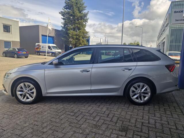 Skoda OCTAVIA Combi 1.0 TSI Business Edition | Automaat | Navigatie | Stoelverwarming |