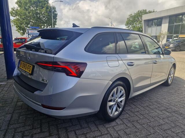 Skoda OCTAVIA Combi 1.0 TSI Business Edition | Automaat | Navigatie | Stoelverwarming |