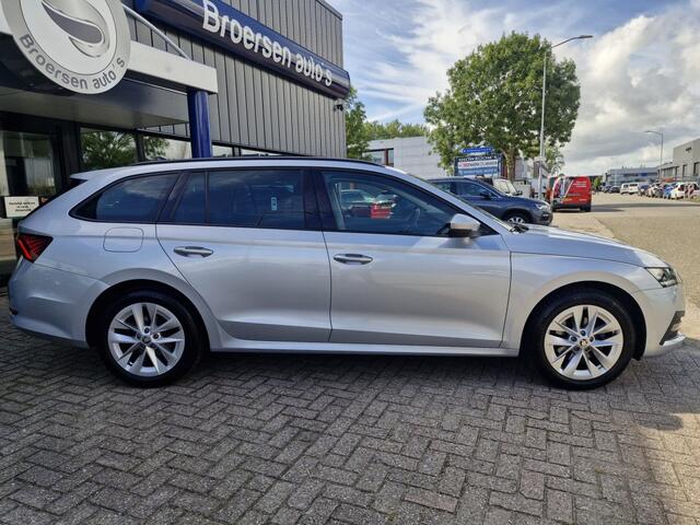 Skoda OCTAVIA Combi 1.0 TSI Business Edition | Automaat | Navigatie | Stoelverwarming |