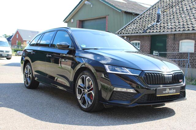 Skoda OCTAVIA Combi 1.4 TSI RS iV PHEV SOh 93% LEER PANO LED TH 134000KM!!!
