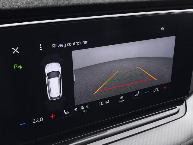 Skoda OCTAVIA Combi 1.4TSI PHEV 180kW/245PK RS iV · Trekhaak · Camera · Navigatie · Leder/Alcantara · Apple/Android Car Play ·
