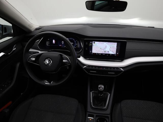 Skoda OCTAVIA Combi 1.0 TSI Business Edition Plus | Panodak | Trekhaak elk. wegkl. | Camera | Elk. A-klep | Prijs Rijklaar!!