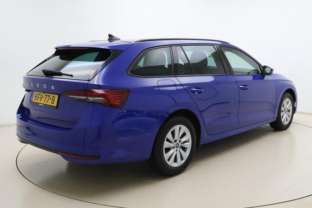Skoda OCTAVIA Combi 1.5 TSI MHEV Business Edition Automaat | Trekhaak wegklapbaar | Navigatie | Stoel & Stuurverwarming | Extra getint glas | Electrische achterklep