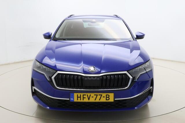 Skoda OCTAVIA Combi 1.5 TSI MHEV Business Edition Automaat | Trekhaak wegklapbaar | Navigatie | Stoel & Stuurverwarming | Extra getint glas | Electrische achterklep