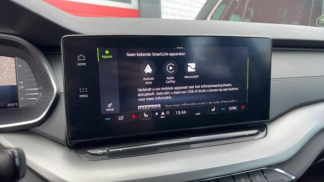Skoda OCTAVIA Combi 1.0 e-TSI Business Edition AUTOMAAT / STOELVERW / FULL LED / TREKHAAK / CARPLAY / NAVI / CLIMA / PDC / NL-AUTO