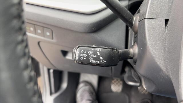 Skoda OCTAVIA Combi 1.0 TSI Business Edition Plus TREKHAAK / STOELVERW / CARPLAY / FULL LED / NAVI / CLIMA / PDC / BLUETOOTH / ACC / NL-AUTO