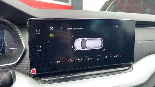 Skoda OCTAVIA Combi 1.0 TSI Business Edition Plus TREKHAAK / STOELVERW / CARPLAY / FULL LED / NAVI / CLIMA / PDC / BLUETOOTH / ACC / NL-AUTO