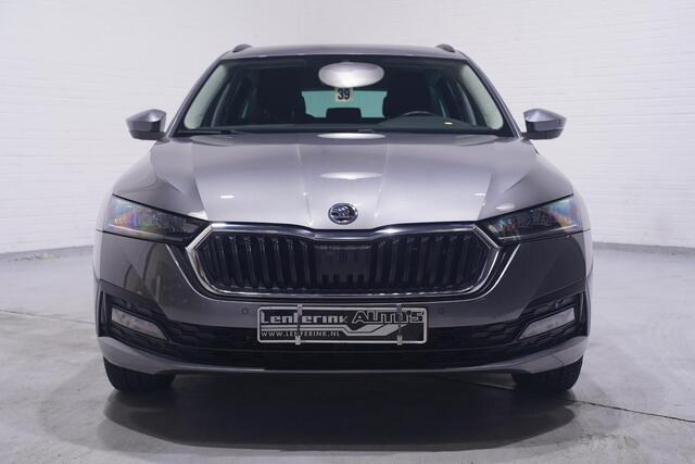 Skoda OCTAVIA Combi 1.5 e-TSI Business Edition Apple Carplay ACC Voorstoelen Verwarmd Privacy Glass Airco LED Spiegels Elek. Inklapbaar LMV "17"