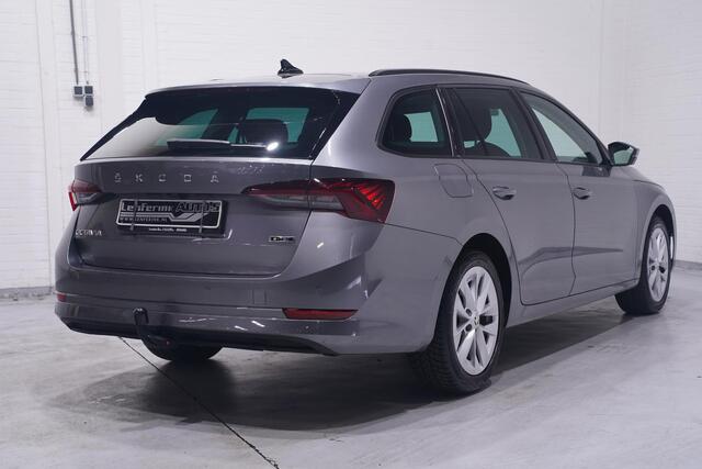 Skoda OCTAVIA Combi 1.5 e-TSI Business Edition Apple Carplay ACC Voorstoelen Verwarmd Privacy Glass Airco LED Spiegels Elek. Inklapbaar LMV "17"