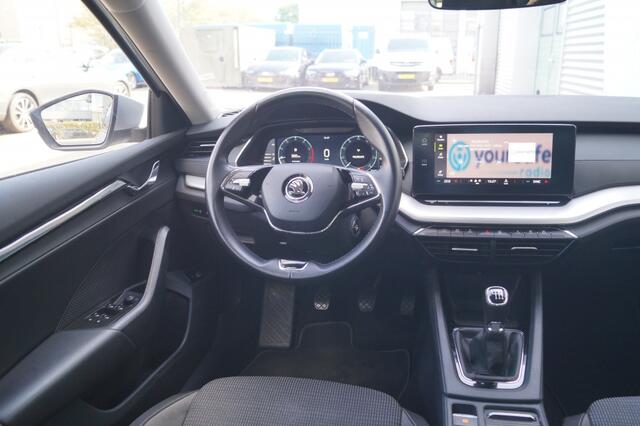 Skoda OCTAVIA Combi 1.0 TSI 110pk Business Edition -NAVI-ECC-TREKHAAK-
