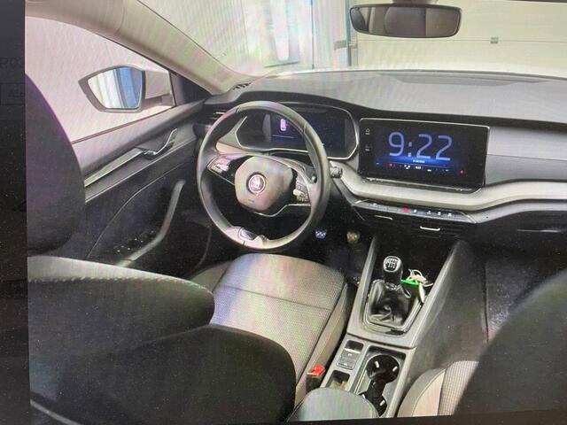 Skoda OCTAVIA Combi 1.0 TSI Ambition VIRTUAL.COCKPIT / NAVI / CARPLAY / ANDROID / CLIMA / CRUISE