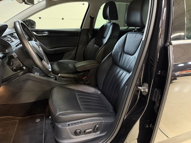 Skoda OCTAVIA Combi 2.0 TSI 191PK Style Business | Leder | Adaptive cruise | Afn. trekhaak | Camera | Carplay | Dealer onderhouden