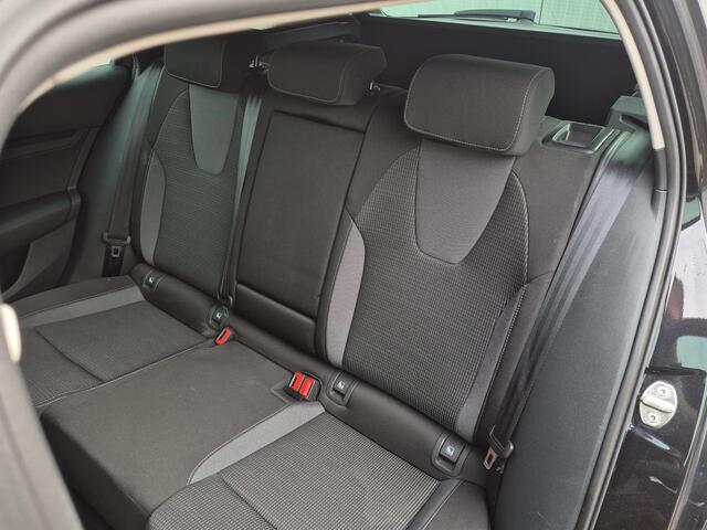 Skoda OCTAVIA Combi 1.4 TSI iV PHEV Business Edition Plus Apple Carplay, Full Map, Cruise Control